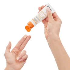 Vichy Ideal Soleil obarvana zaščitna krema 3 v 1 SPF 50+ proti temnim lisam, 50 ml
