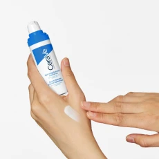 CeraVe vlažilni serum s hialuronsko kislino
